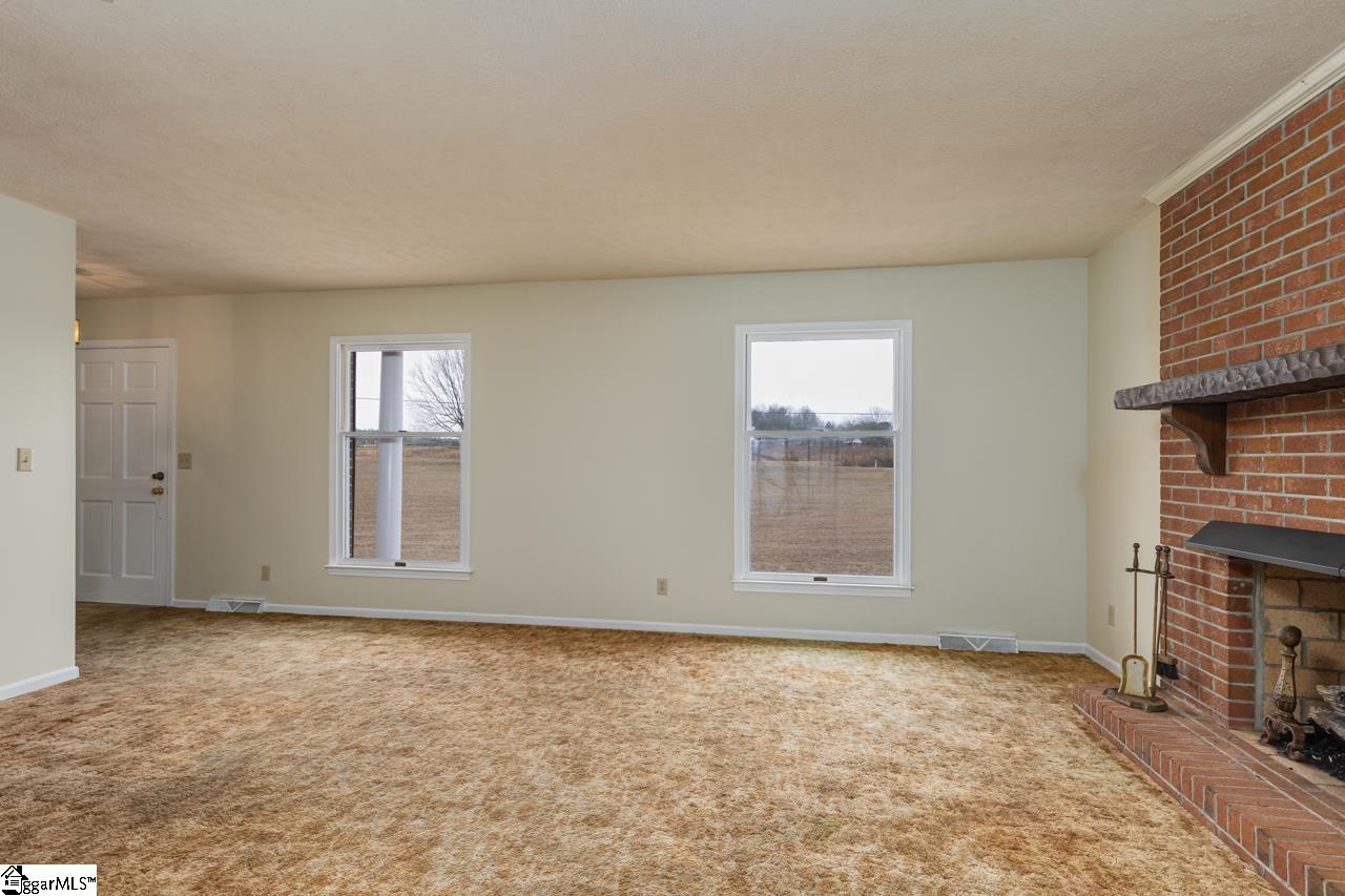 4278 Bramlett Church Road Gray Court, SC 29645 - Photo 5 of 31