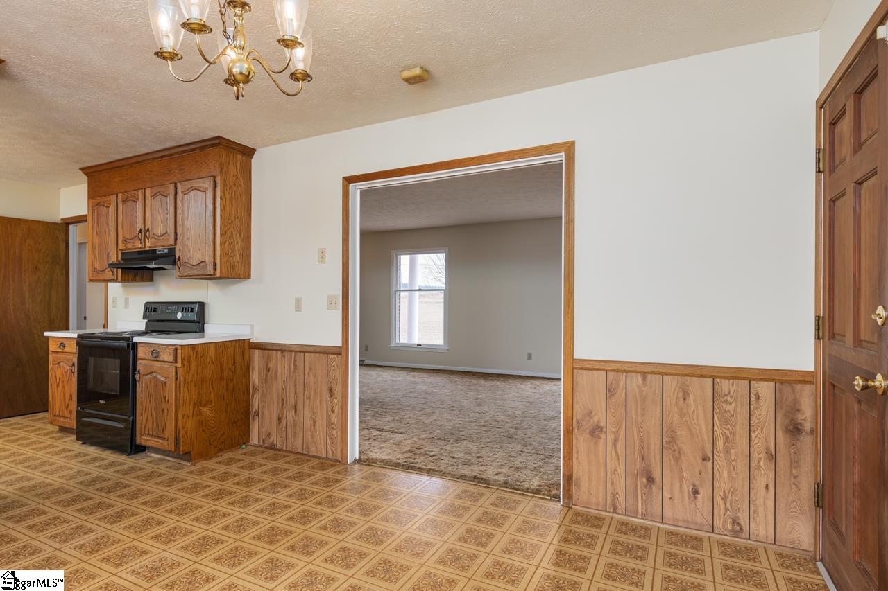 4278 Bramlett Church Road Gray Court, SC 29645 - Photo 9 of 31