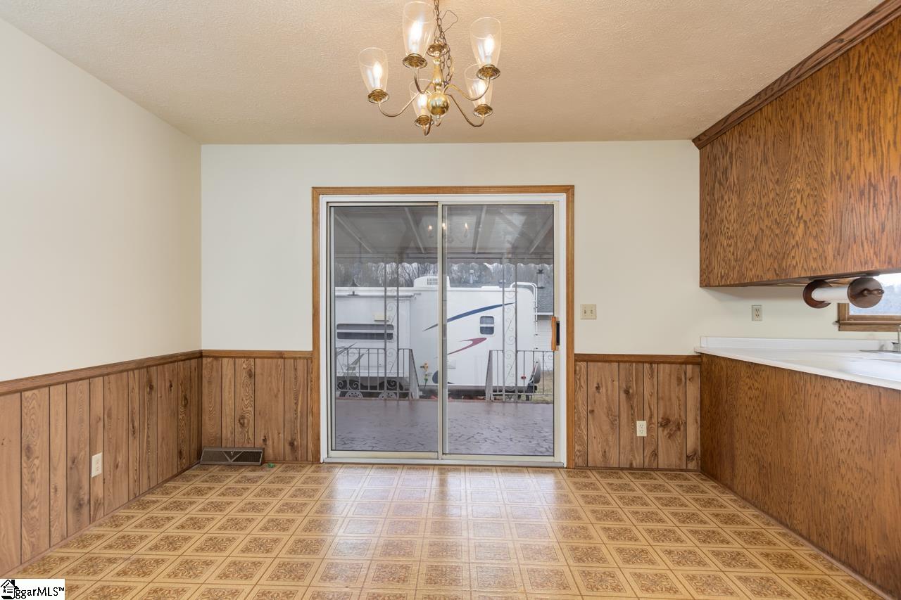 4278 Bramlett Church Road Gray Court, SC 29645 - Photo 10 of 31