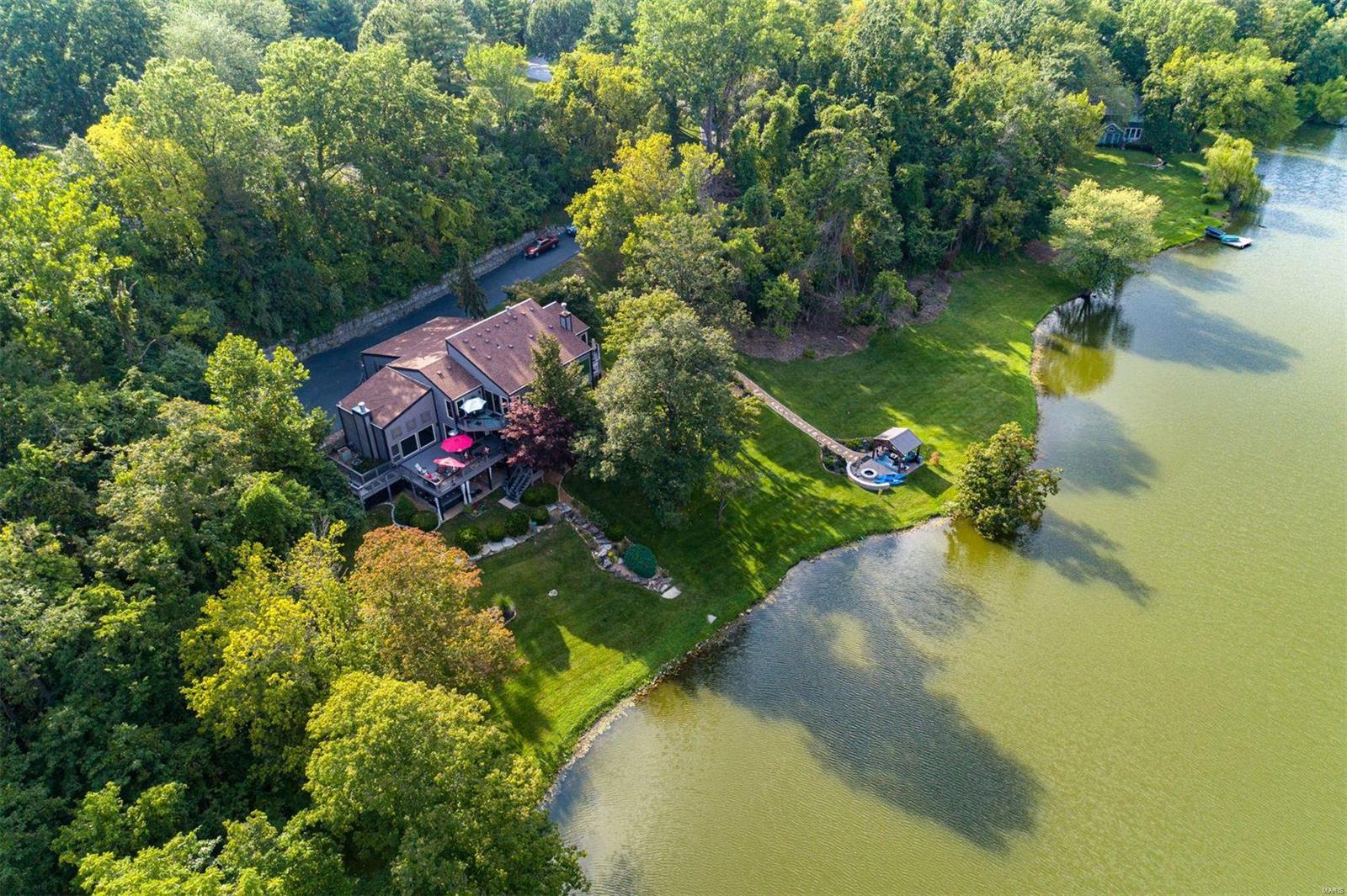 23 Chesterfield Lakes Road Chesterfield, MO 63005 - Photo 14 of 46 Gallery Image 14