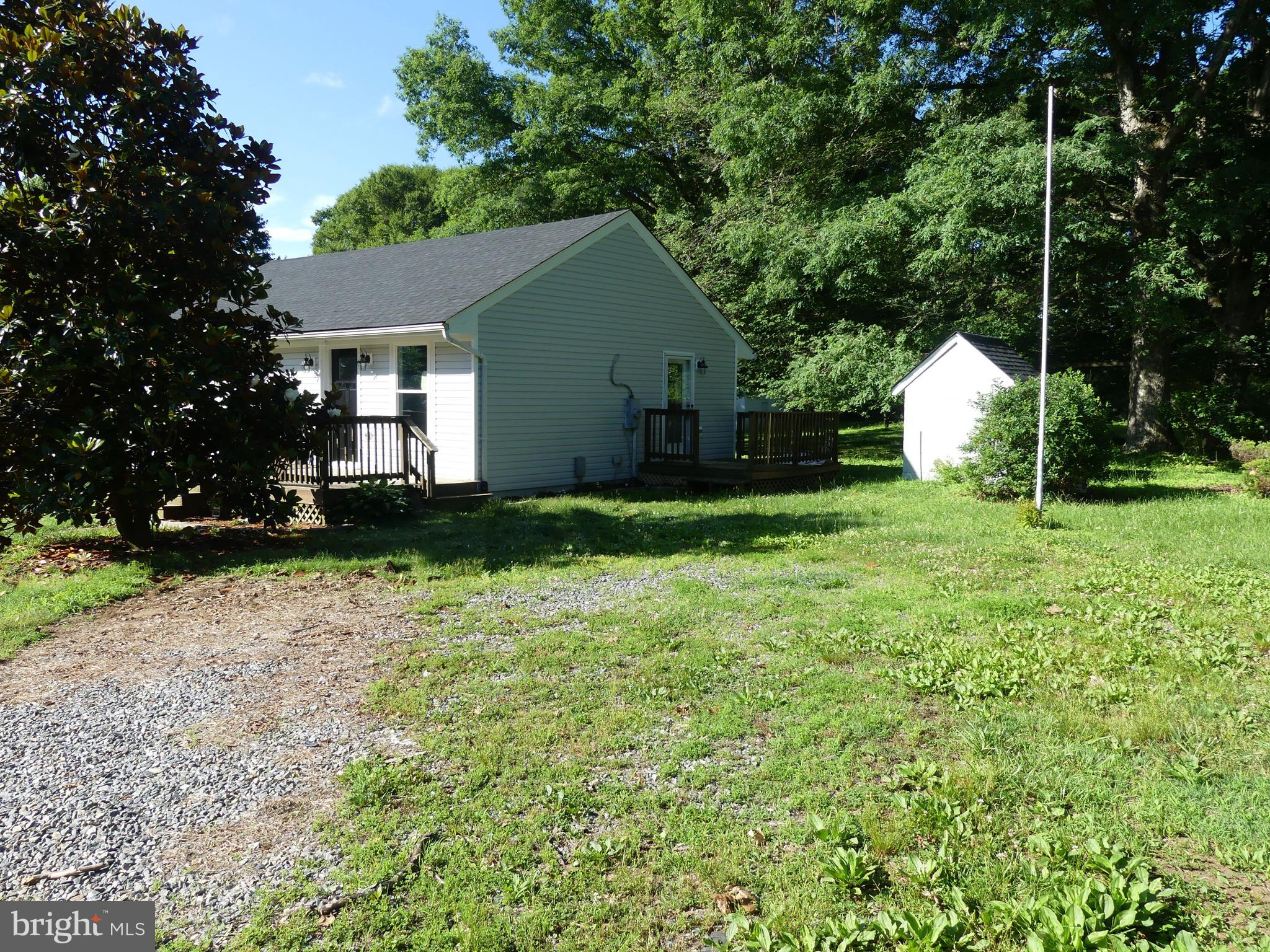 29238 Raccoon Ford Road Burr Hill, VA 22433 - Photo 27 of 30 Convenient side deck access to home