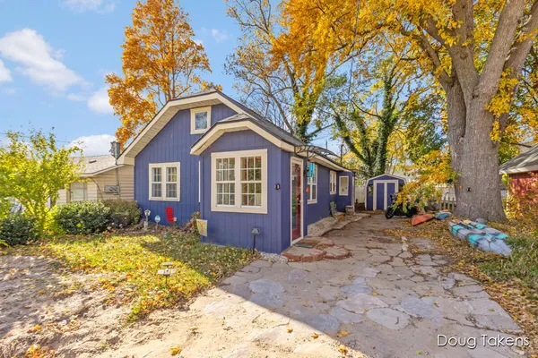 $249,999 | 209 Rex Street, Spring Lake, MI 49456