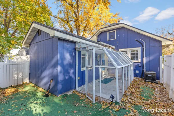 $249,999 | 209 Rex Street, Spring Lake, MI 49456