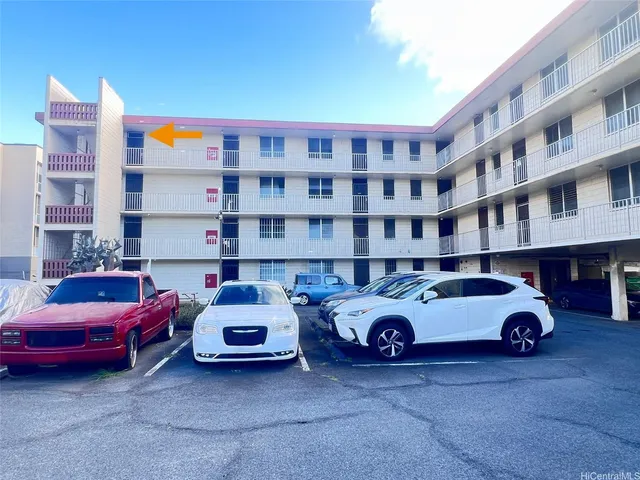 a car parked in front of a building