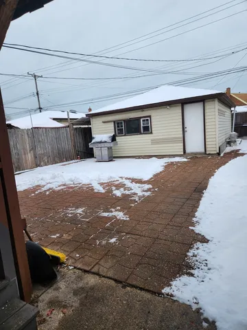 a view of a house with a outdoor space