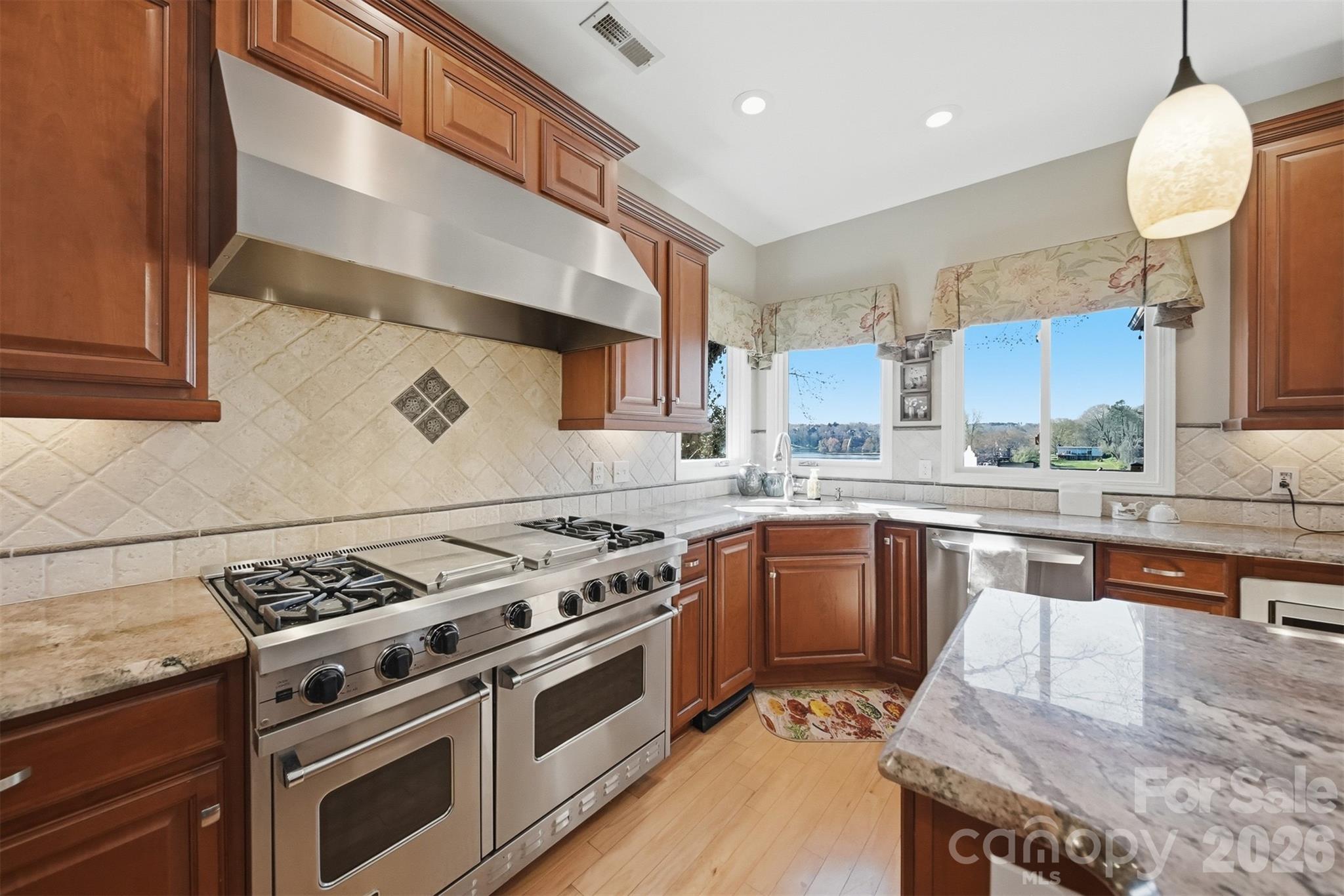152 Bridge Pointe Lane Hickory, NC 28601 - Photo 40 of 48