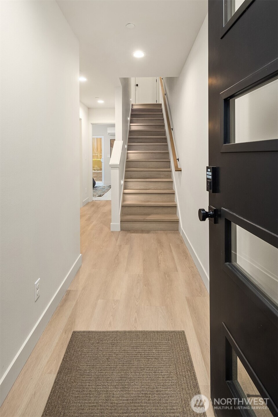 1615 North 50th Street, Unit C Seattle, WA 98103 - Photo 2 of 21