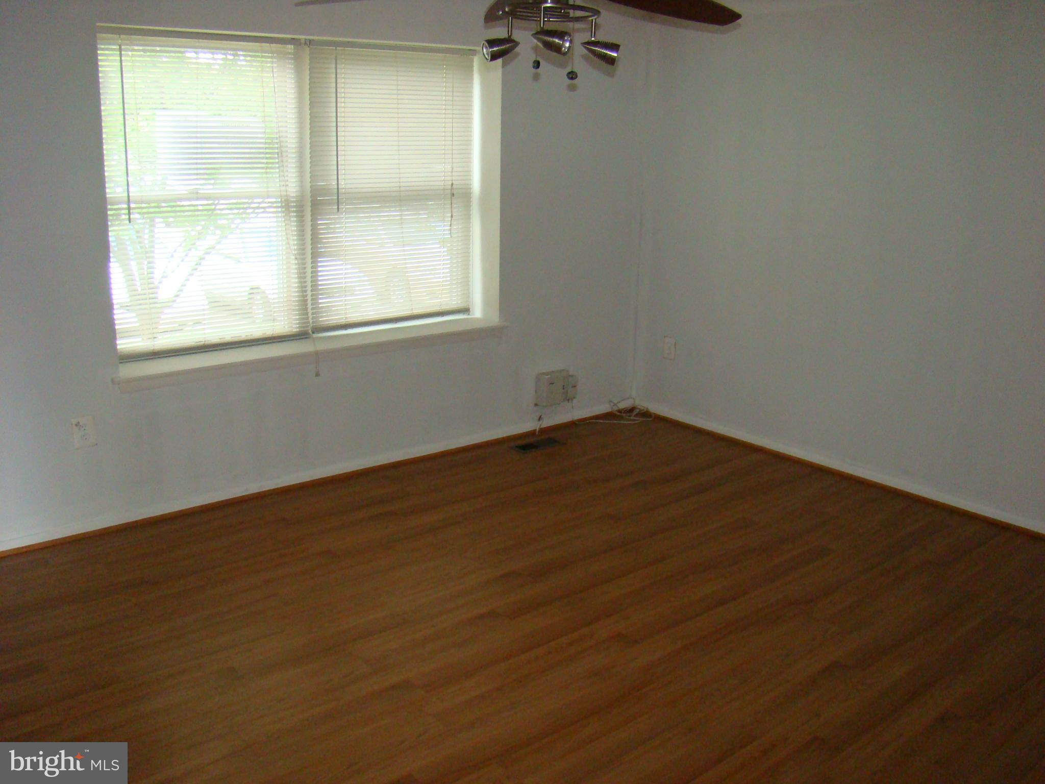 3609 Castle Terrace, Unit 11596 Silver Spring, MD 20904 - Photo 2 of 12 Living Room