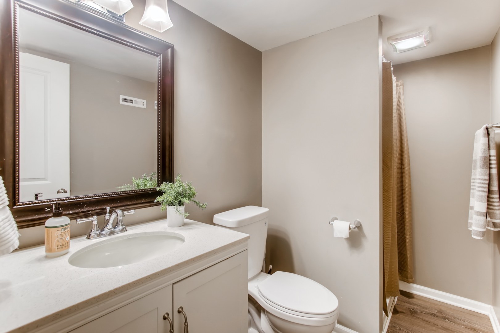 908 Oxford Road Glen Ellyn, IL 60137 - Photo 21 of 32