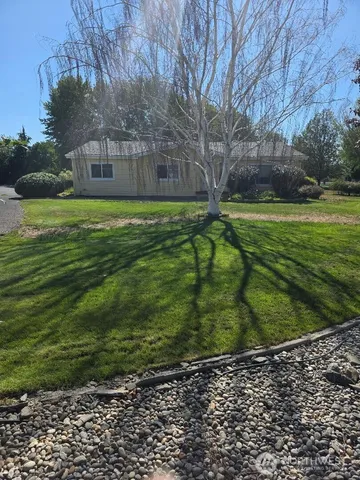 $440,000 | 2305 Cherry Blossom Drive, Ephrata, WA 98823