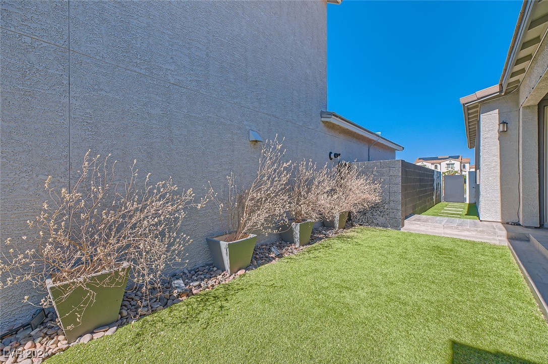 980 East Sunset Road Henderson, NV 89011 - Photo 24 of 37 Gallery Image 24