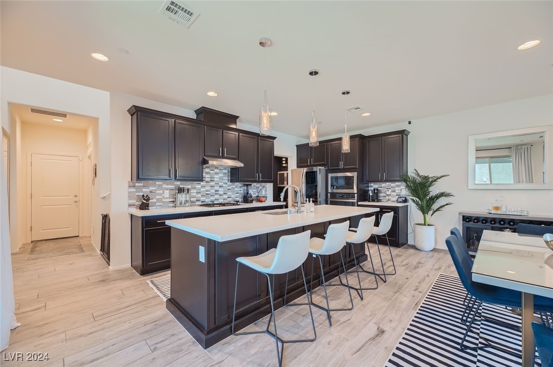 980 East Sunset Road Henderson, NV 89011 - Photo 8 of 37 Gallery Image 8