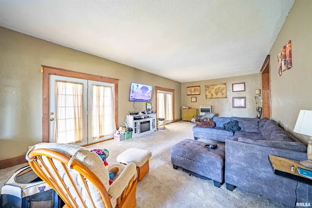 $139,900 | 604 East 3rd Street, Delavan, IL 61734