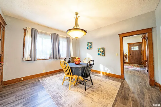 $139,900 | 604 East 3rd Street, Delavan, IL 61734