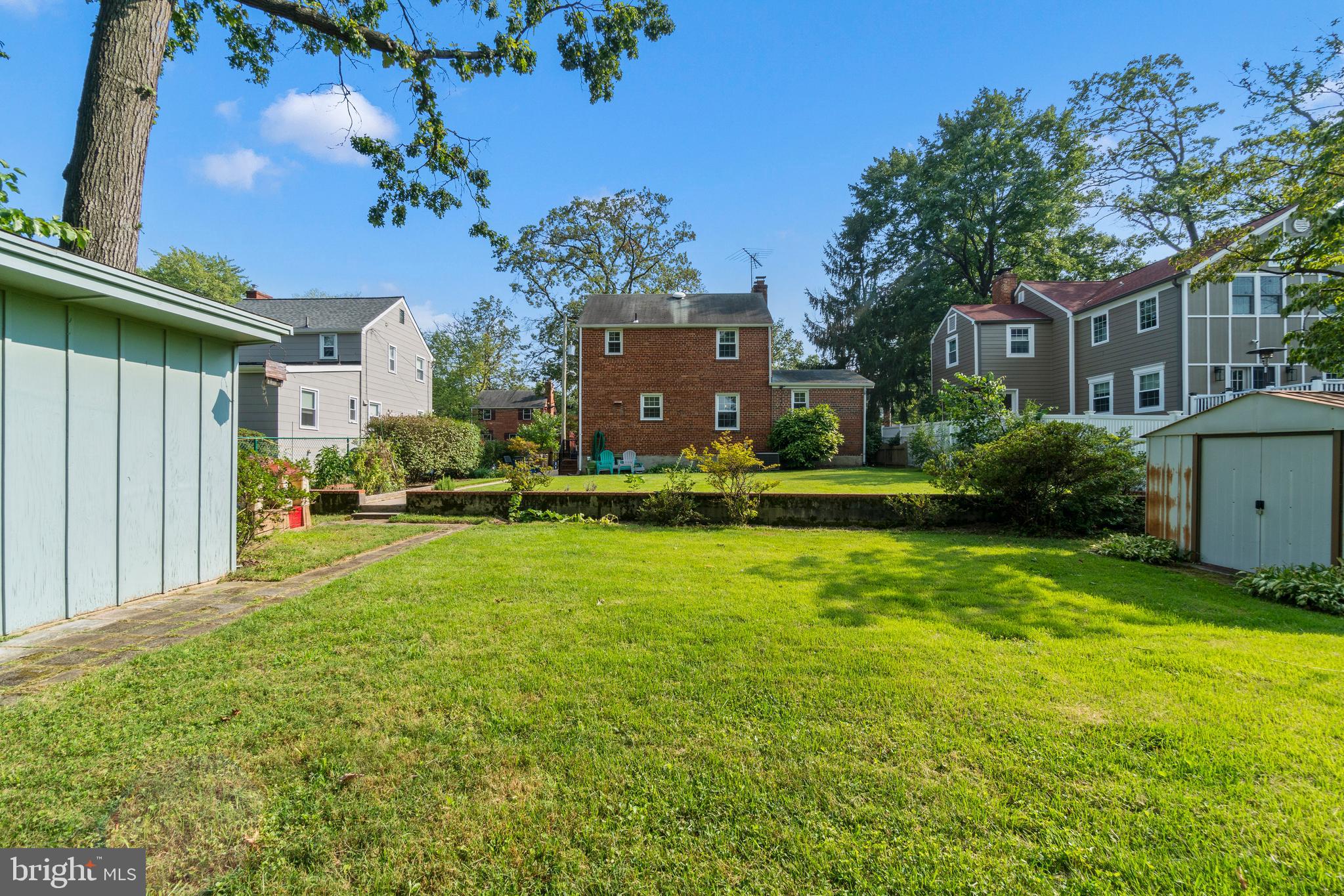 2713 Emmet Road Silver Spring, MD 20902 - Photo 34 of 45 enormous tiered yard