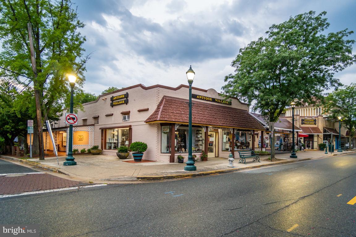 2713 Emmet Road Silver Spring, MD 20902 - Photo 41 of 45 antique row