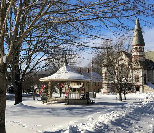 $425,000 | 8 Okemo Heights, Ludlow, VT 05149