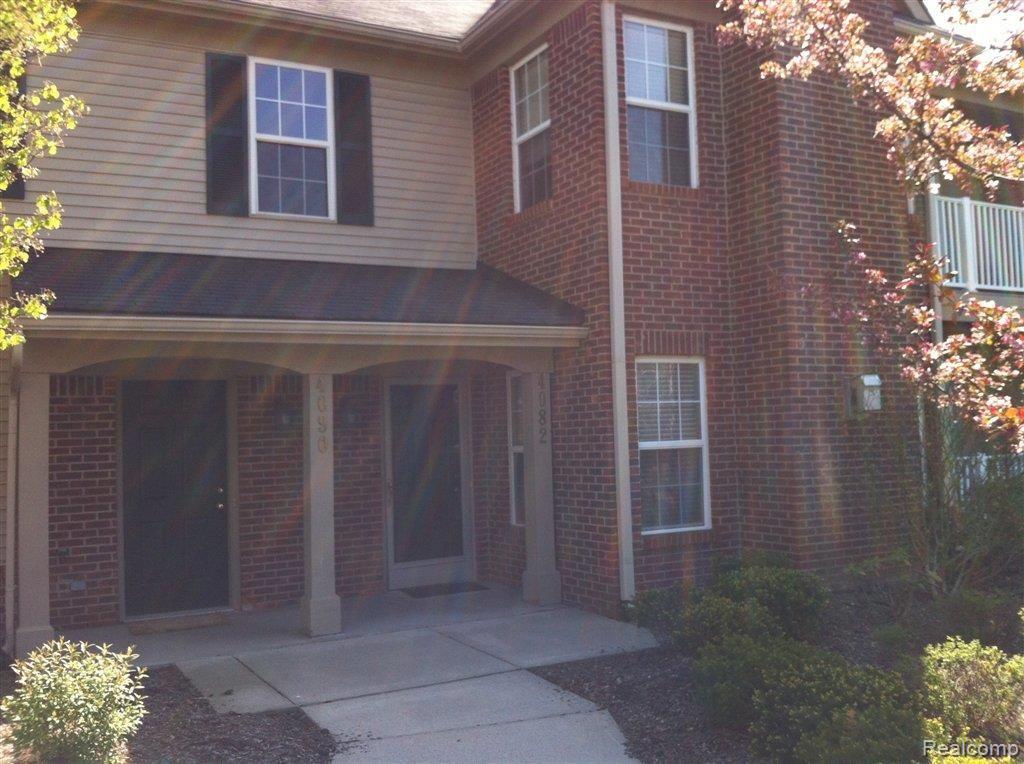 4082 Hampton Ridge Boulevard, Unit 57 Howell, MI 48843 - Photo 1 of 25 IMG_1184.JPG