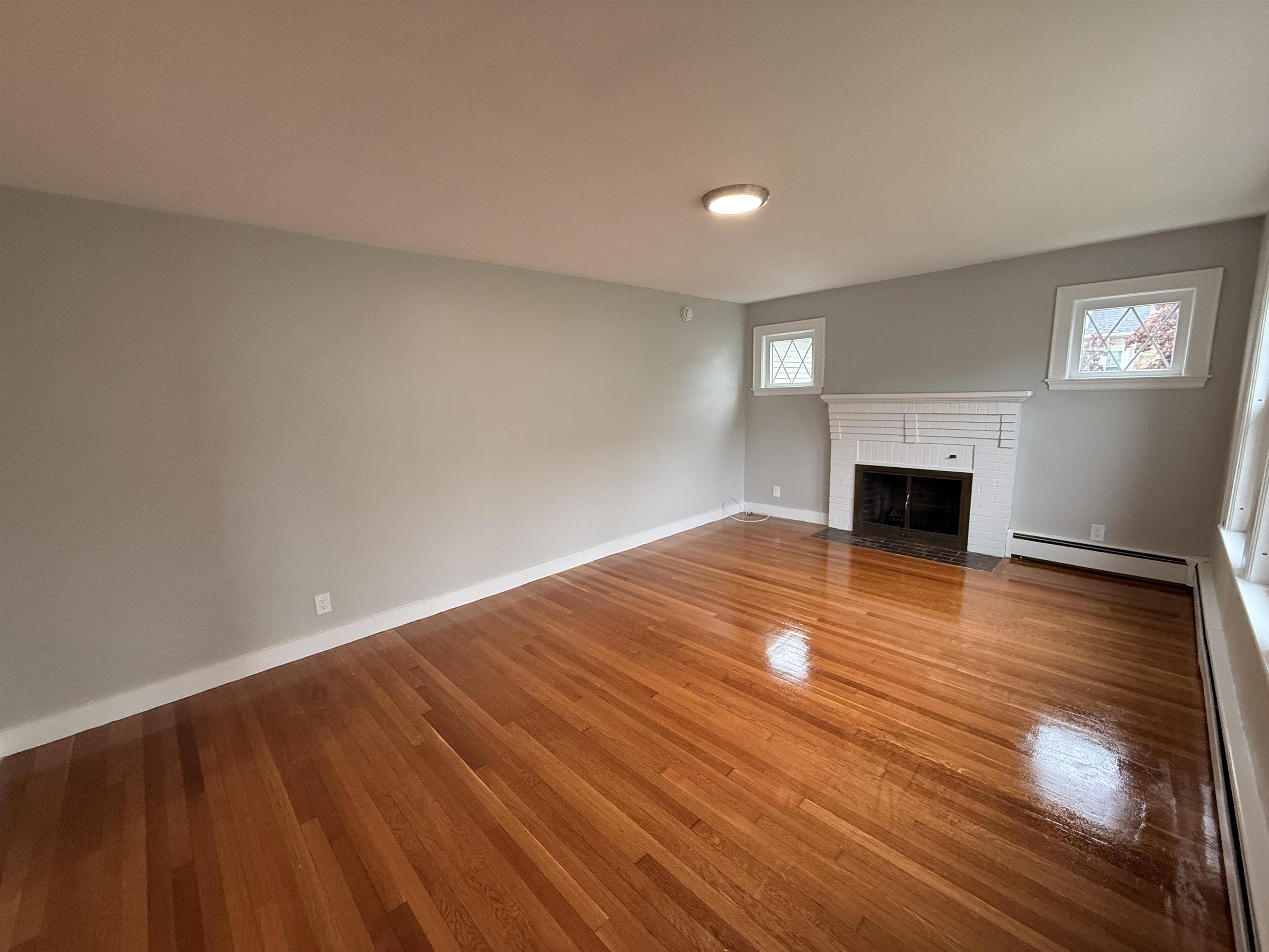 406 East High Street Manchester, NH 03104 - Photo 12 of 49
