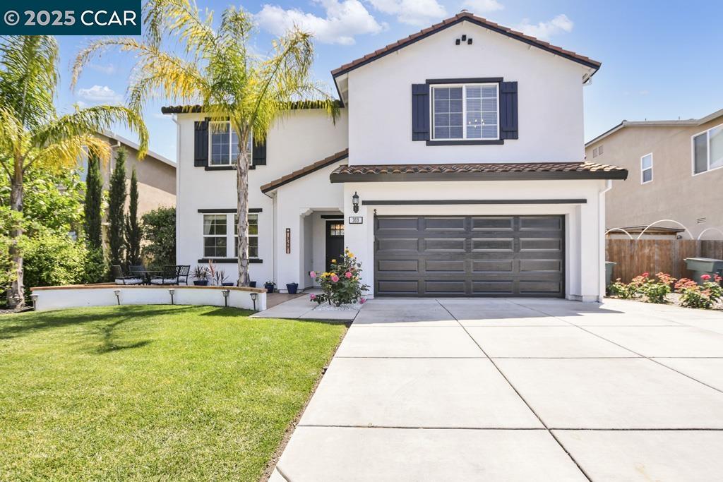 a front view of house with yard