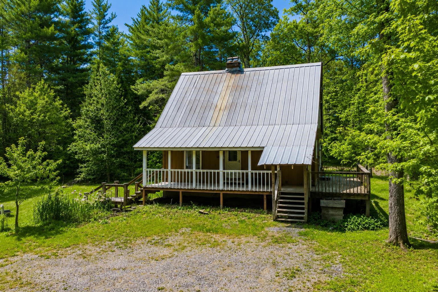 994 West Jamaica Road Jamaica, VT 05343 - Photo 7 of 52