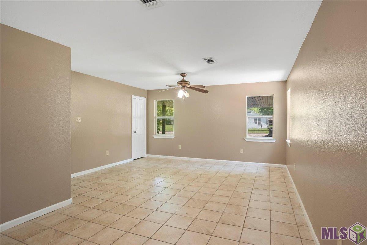 2423 Mchugh Road Baker, LA 70714 - Photo 9 of 15 Gallery Image 9