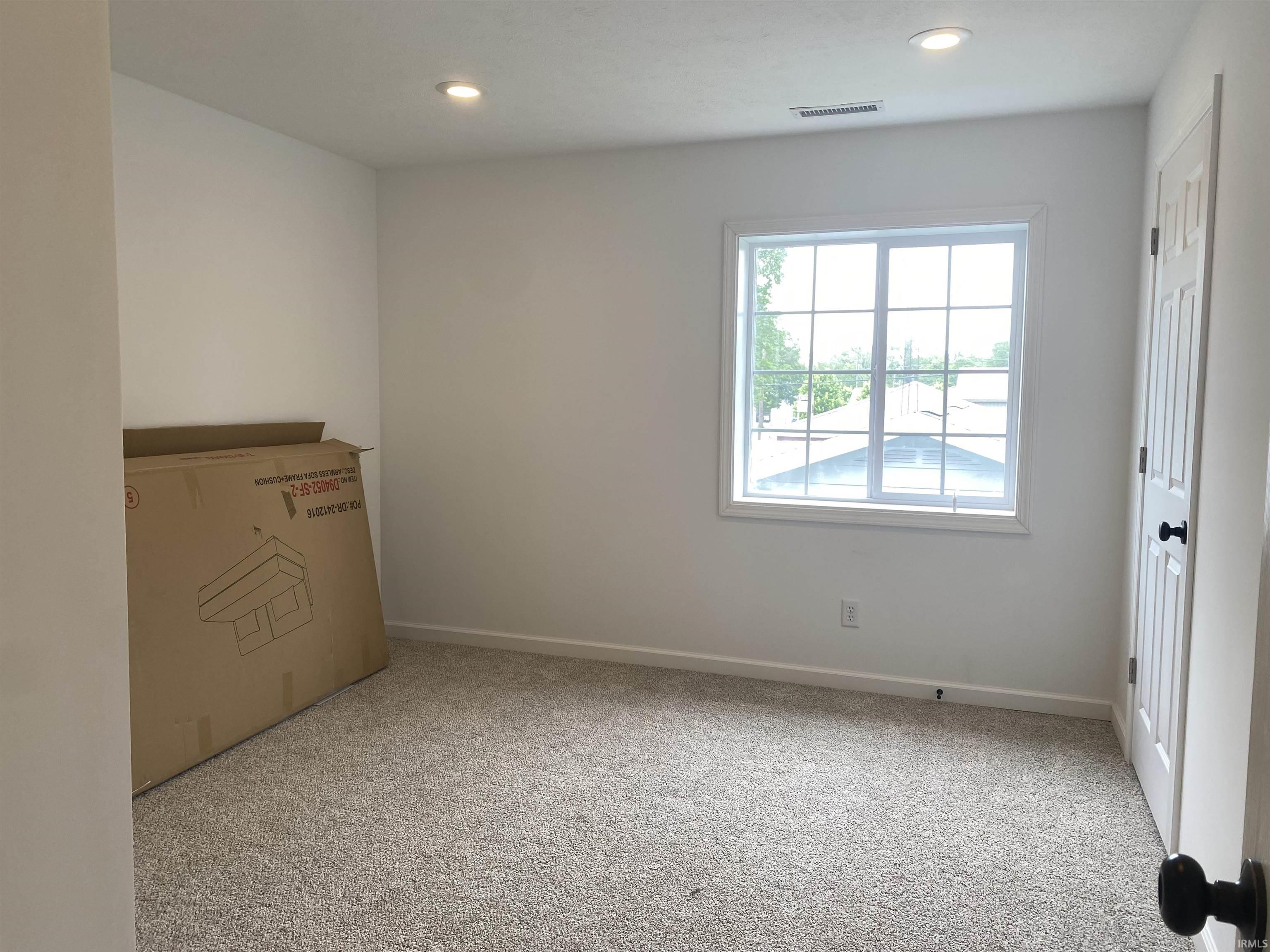 525 Madison Street Rochester, IN 46975 - Photo 11 of 22