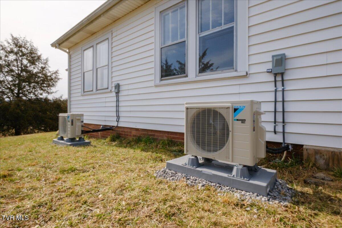295 Taylor Road Fall Branch, TN 37656 - Photo 6 of 66 30-WBP-Taylor-Rd-45