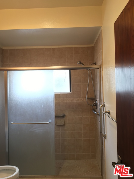 425 Wing Street Glendale, CA 91205 - Photo 11 of 40