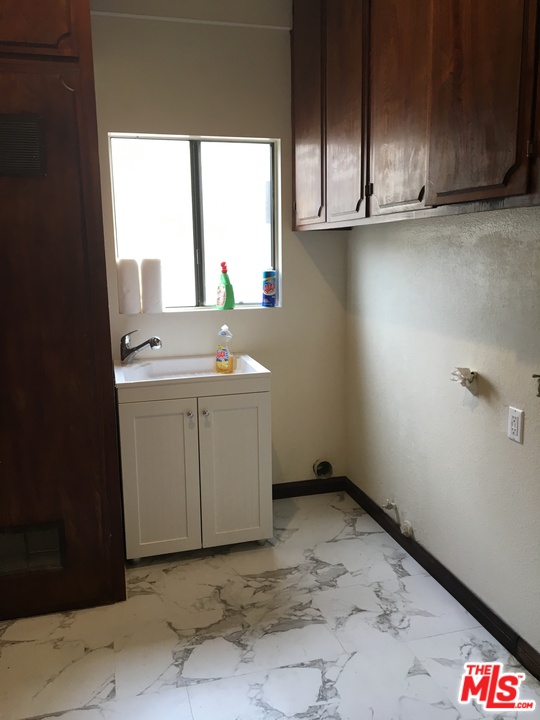 425 Wing Street Glendale, CA 91205 - Photo 16 of 40