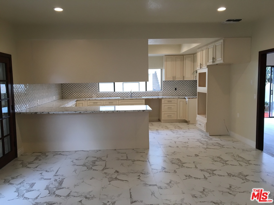 425 Wing Street Glendale, CA 91205 - Photo 17 of 40