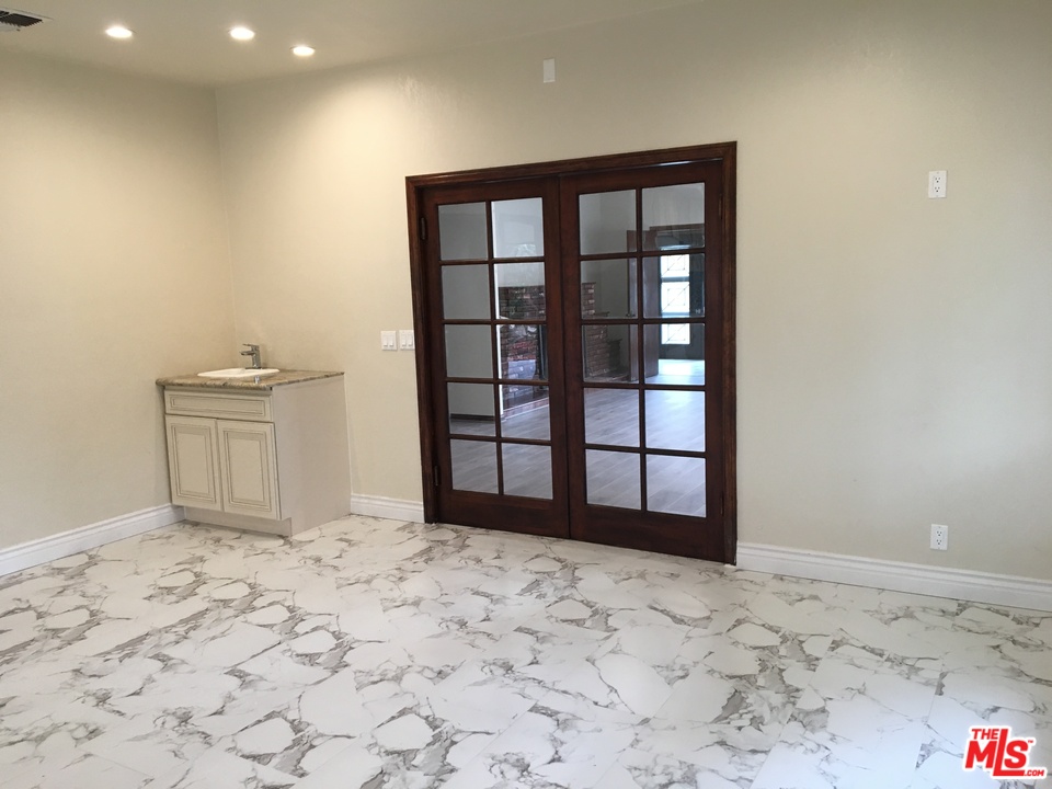 425 Wing Street Glendale, CA 91205 - Photo 18 of 40