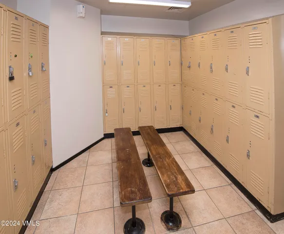 $1,200,000 | 1100 North Frontage Road West, Unit 2313, Vail, CO 81657