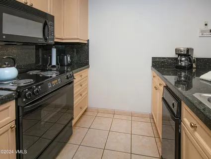 $1,200,000 | 1100 North Frontage Road West, Unit 2313, Vail, CO 81657