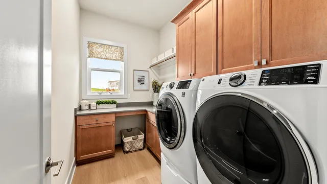 $940,000 | W208-n5633 Turnberry Lane, Menomonee Falls, WI 53051