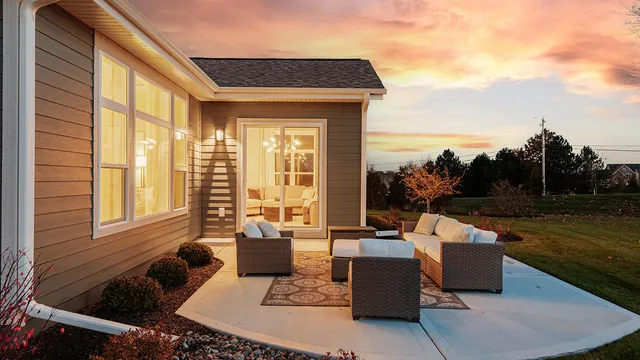 $940,000 | W208-n5633 Turnberry Lane, Menomonee Falls, WI 53051