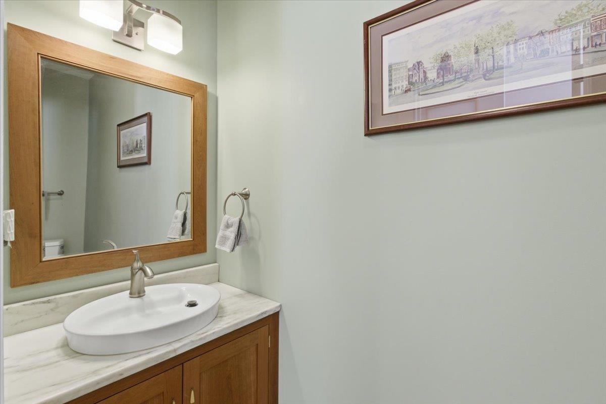 269 Old Depot Road Arlington, VT 05250 - Photo 17 of 42