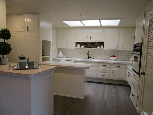 $300,000 | 1121 Northwood Road, Unit 237G, Seal Beach, CA 90740