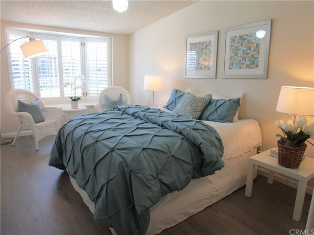 $300,000 | 1121 Northwood Road, Unit 237G, Seal Beach, CA 90740