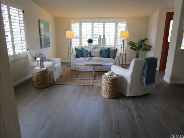 $300,000 | 1121 Northwood Road, Unit 237G, Seal Beach, CA 90740