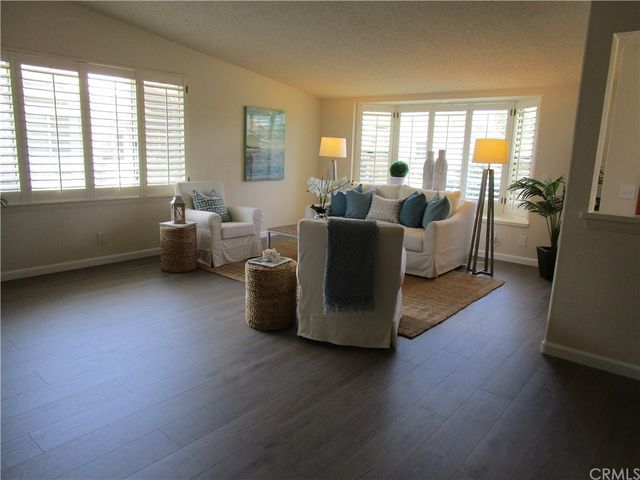 $300,000 | 1121 Northwood Road, Unit 237G, Seal Beach, CA 90740