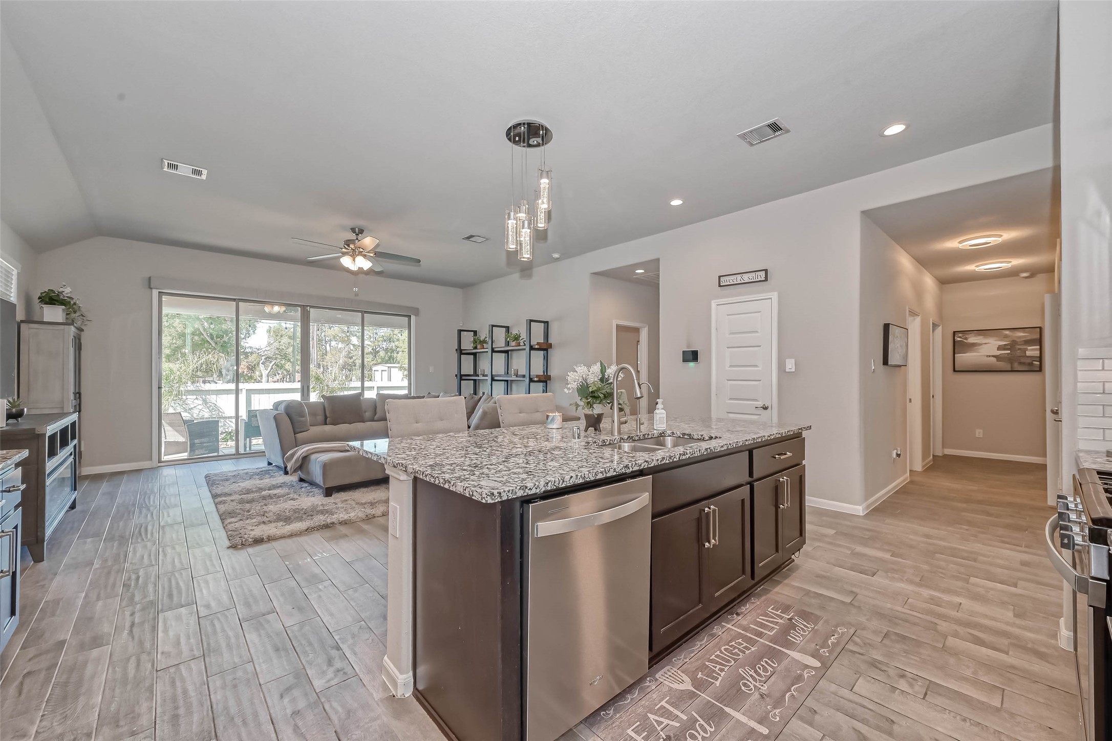 5826 Euclid Loop Rosenberg, TX 77469 - Photo 18 of 48