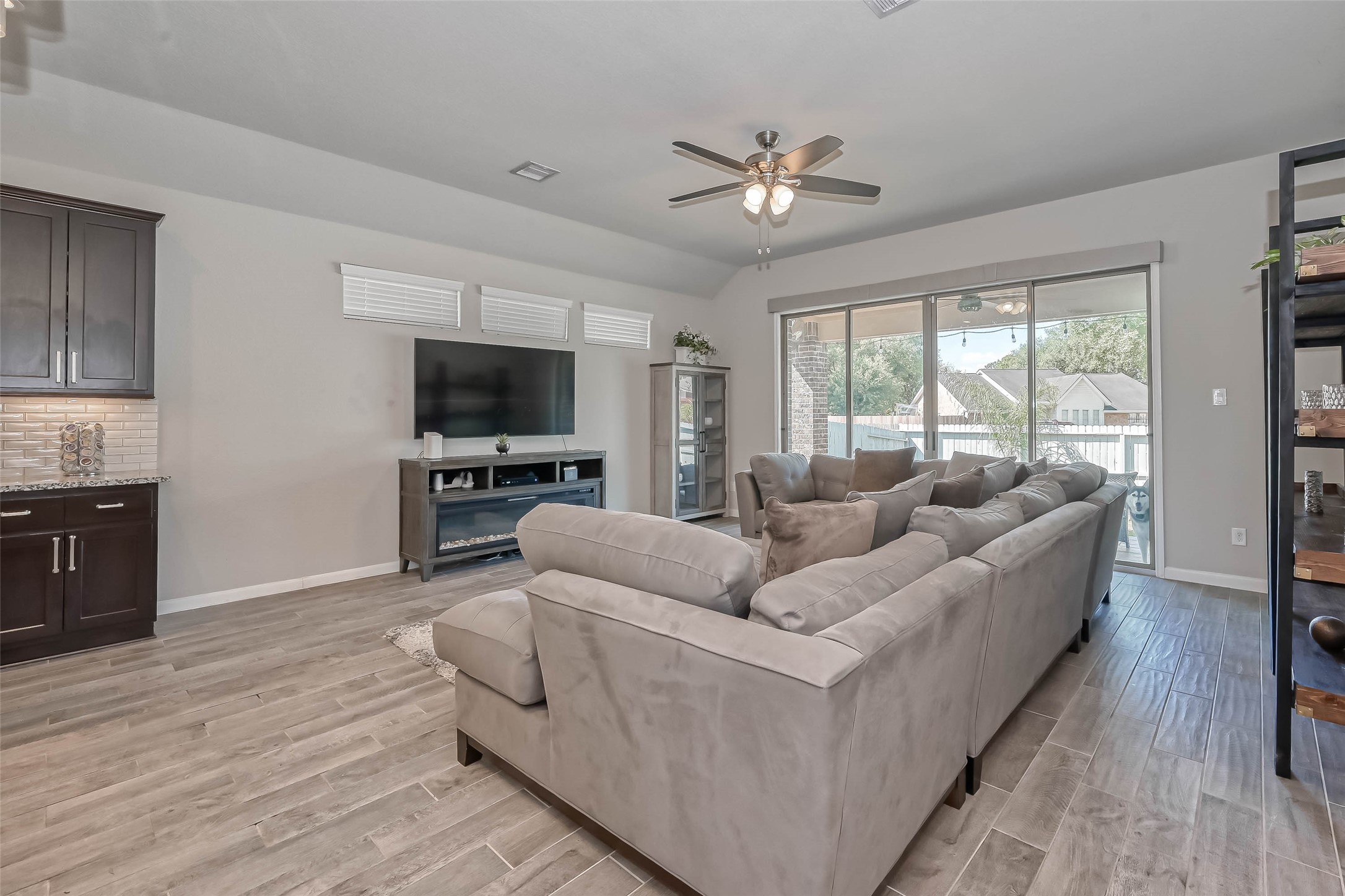 5826 Euclid Loop Rosenberg, TX 77469 - Photo 9 of 48