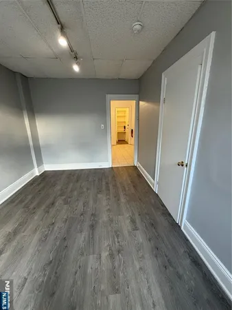 $1,900 | 322 Anderson Avenue, Fairview, NJ 07022
