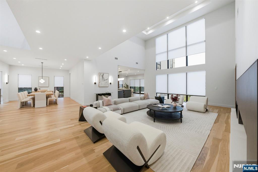 577 Floyd Street Englewood Cliffs, NJ 07632 - Photo 12 of 50