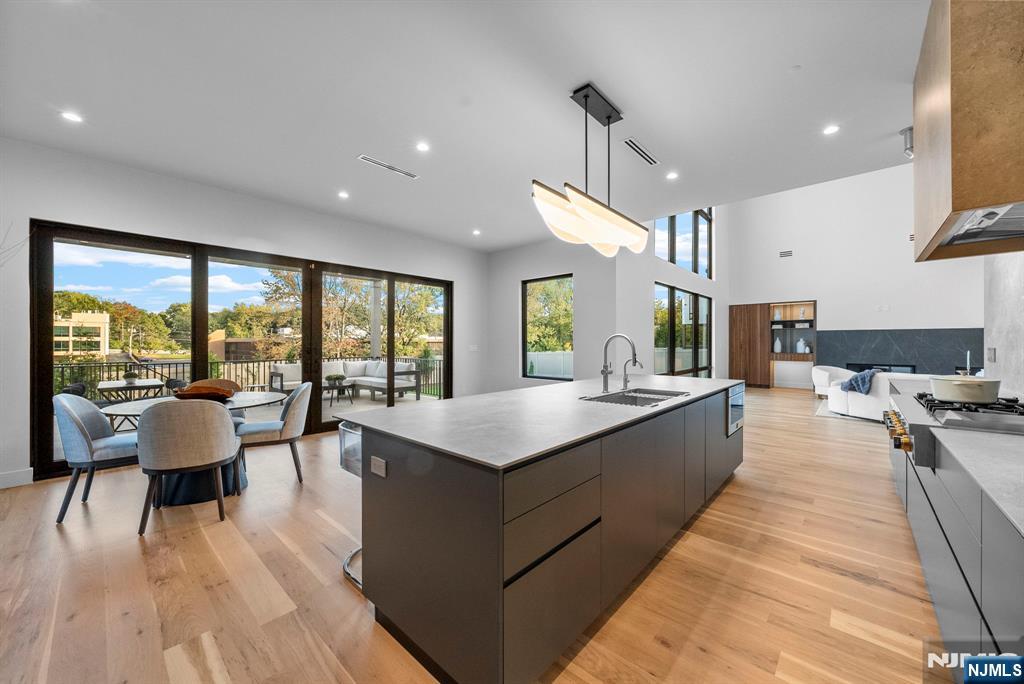 577 Floyd Street Englewood Cliffs, NJ 07632 - Photo 20 of 50