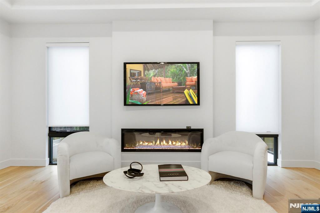 577 Floyd Street Englewood Cliffs, NJ 07632 - Photo 29 of 50