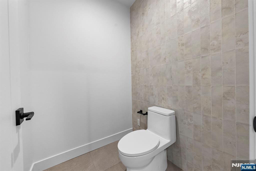 577 Floyd Street Englewood Cliffs, NJ 07632 - Photo 34 of 50