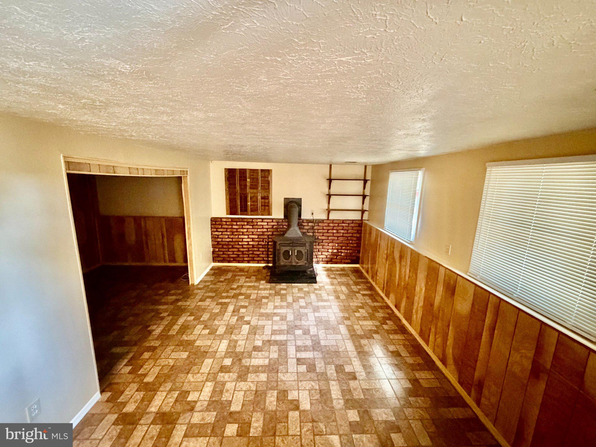 6308 Clinton Way Clinton, MD 20735 - Photo 10 of 13 Gallery Image 10