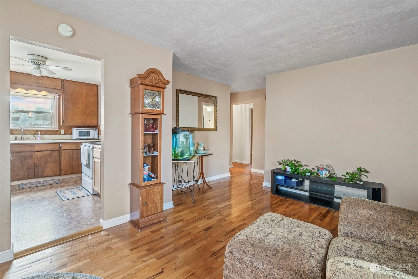 2933 Field Street Longview, WA 98632 - Photo 8 of 27 Gallery Image 8